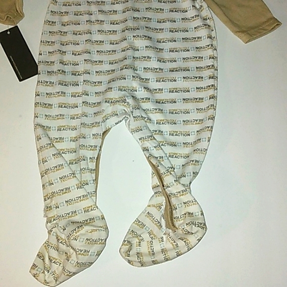☆NWT☆KENNETH COLE REACTION Infants 6/9mo Unisex Coverall Sleeper Layette☆ - Picture 8 of 11